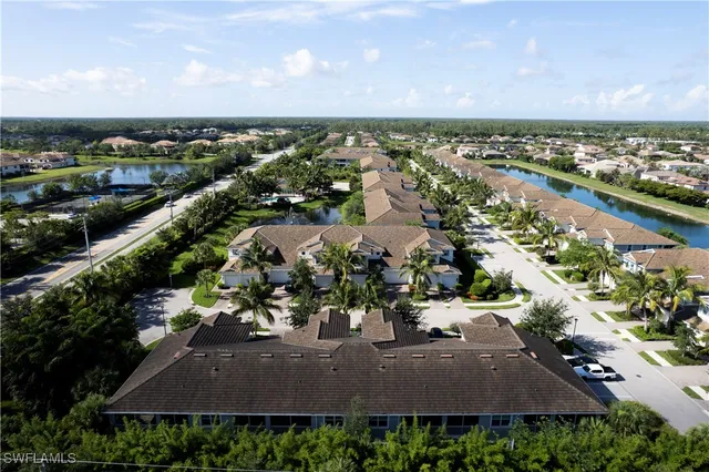 $399,975 | 2343 Sheen Lane, Unit 401, Naples, FL 34120