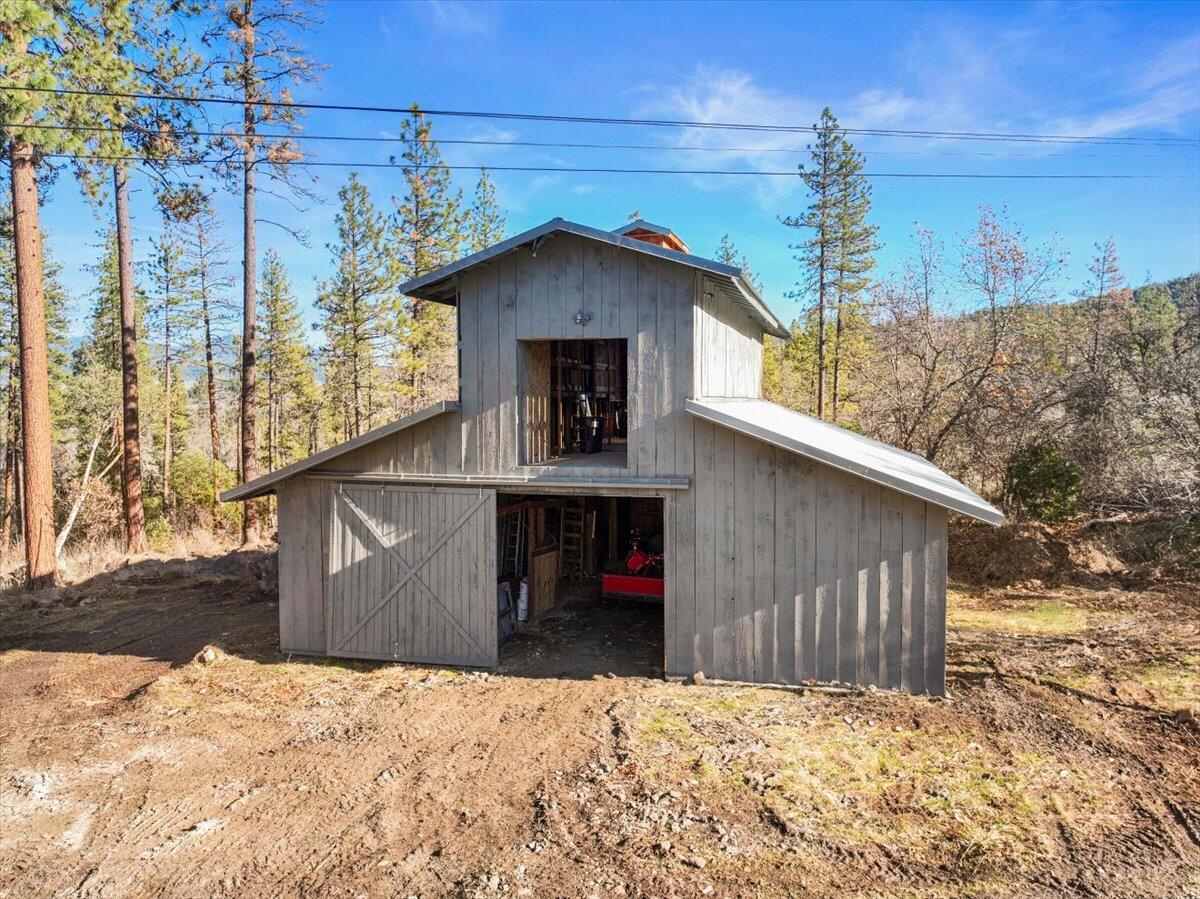 1387 North Obenchain Road Eagle Point, OR 97524 - Photo 34 of 39 42-DJI_0105