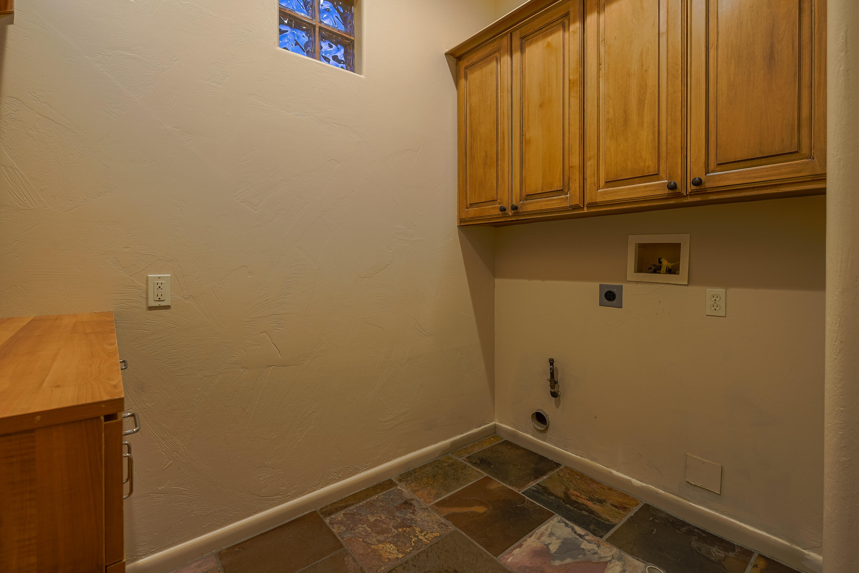 2410 West Entrada Trail, Unit 25 St. George, UT 84770 - Photo 37 of 45 Laundry