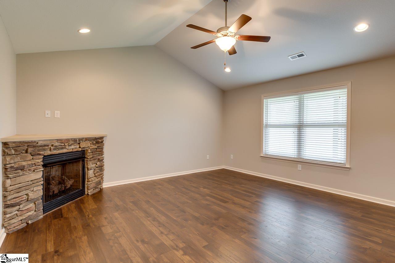 241 Sleepy River Road Simpsonville, SC 29681 - Photo 13 of 34 Gallery Image 13
