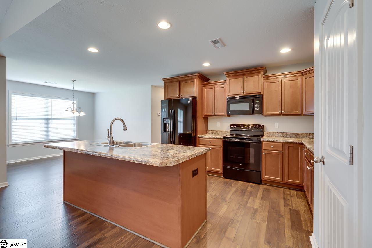 241 Sleepy River Road Simpsonville, SC 29681 - Photo 4 of 34 Gallery Image 4