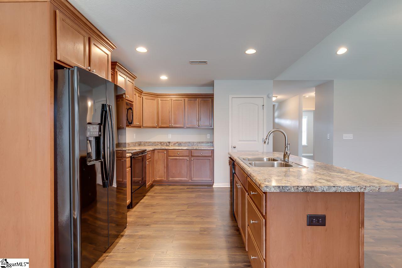 241 Sleepy River Road Simpsonville, SC 29681 - Photo 8 of 34 Gallery Image 8
