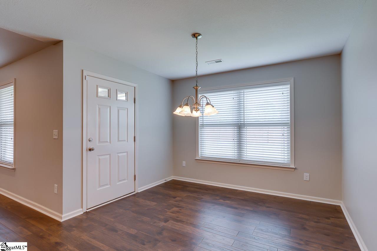 241 Sleepy River Road Simpsonville, SC 29681 - Photo 10 of 34 Gallery Image 10