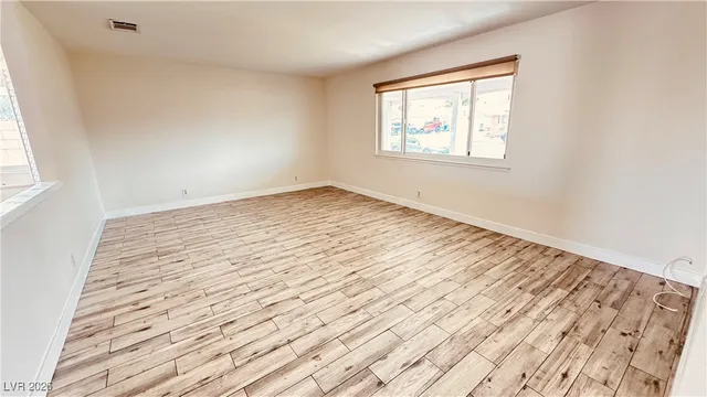 $3,500 | 201 Redstone Street, Las Vegas, NV 89145