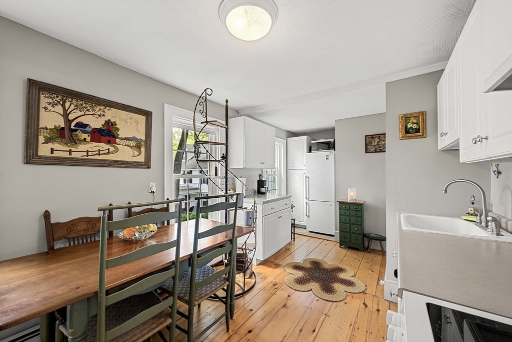 376 Main Street, Unit 4 Amesbury, MA 01913 - Photo 15 of 33