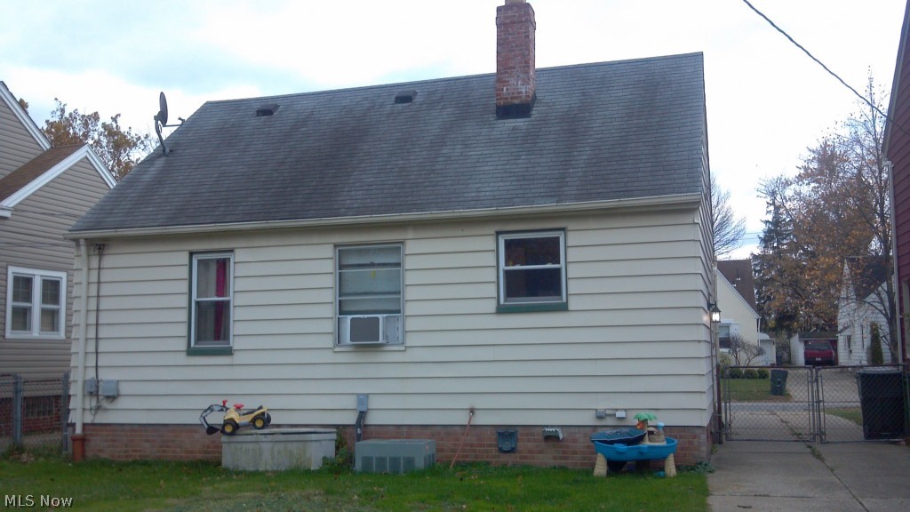 12503 Grannis Road Cleveland, OH 44125 - Photo 2 of 15 Gallery Image 2