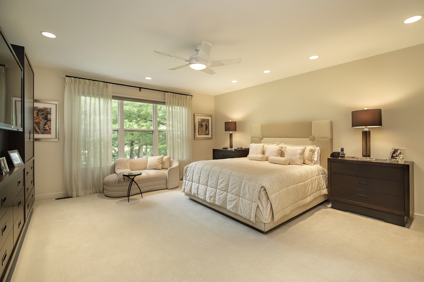 124 Ronan Road Highwood, IL 60040 - Photo 12 of 25 a spacious bedroom with a bed and a couch