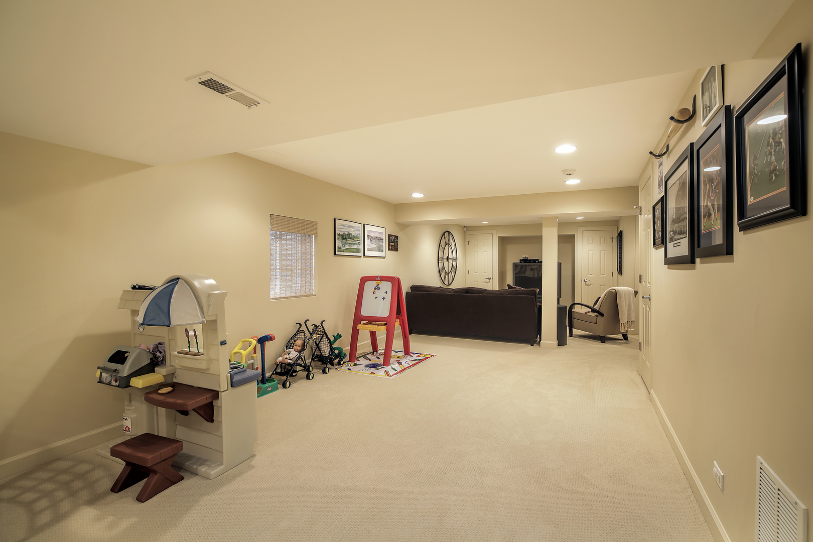 124 Ronan Road Highwood, IL 60040 - Photo 19 of 25 a view of a room with gym equipment