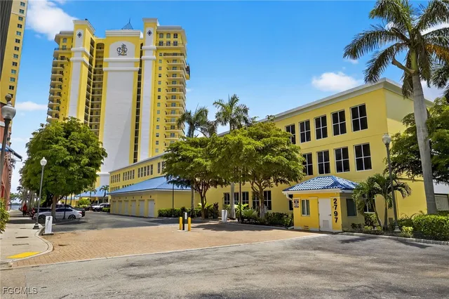 $2,650 | 2797 First Street, Unit 1001, Fort Myers, FL 33916