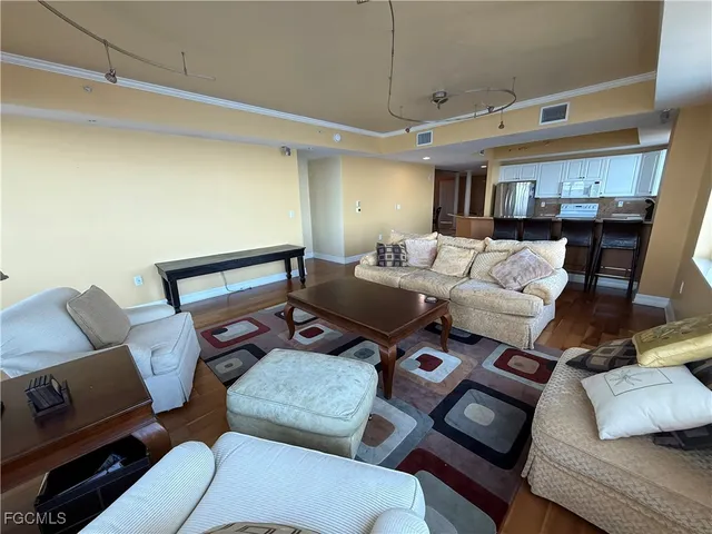 $2,650 | 2797 First Street, Unit 1001, Fort Myers, FL 33916