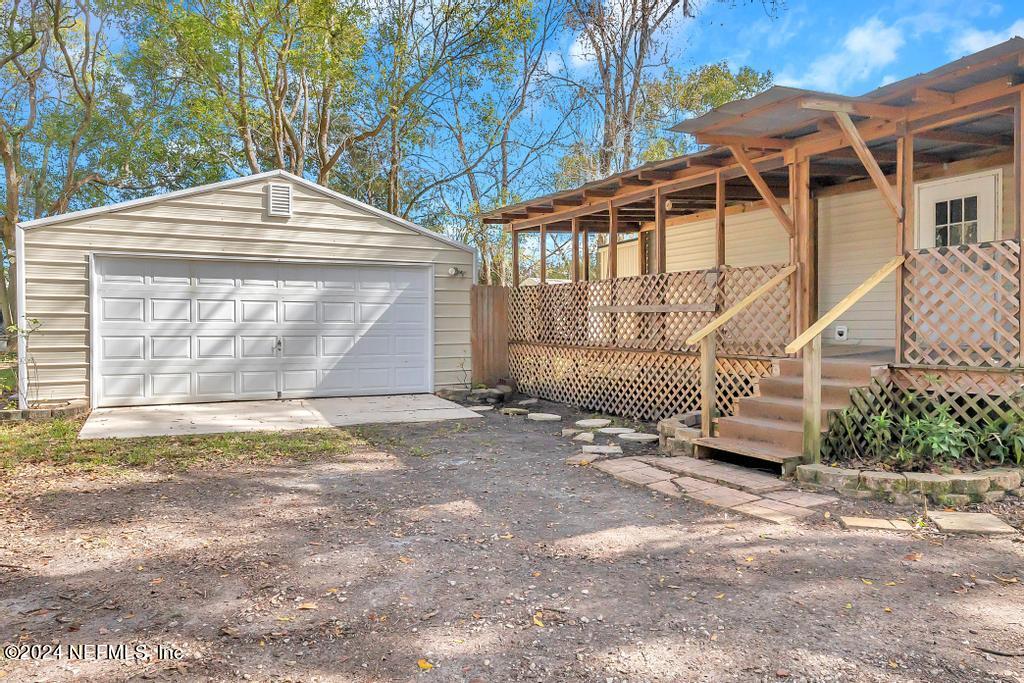 3901 Dottie Rd-3