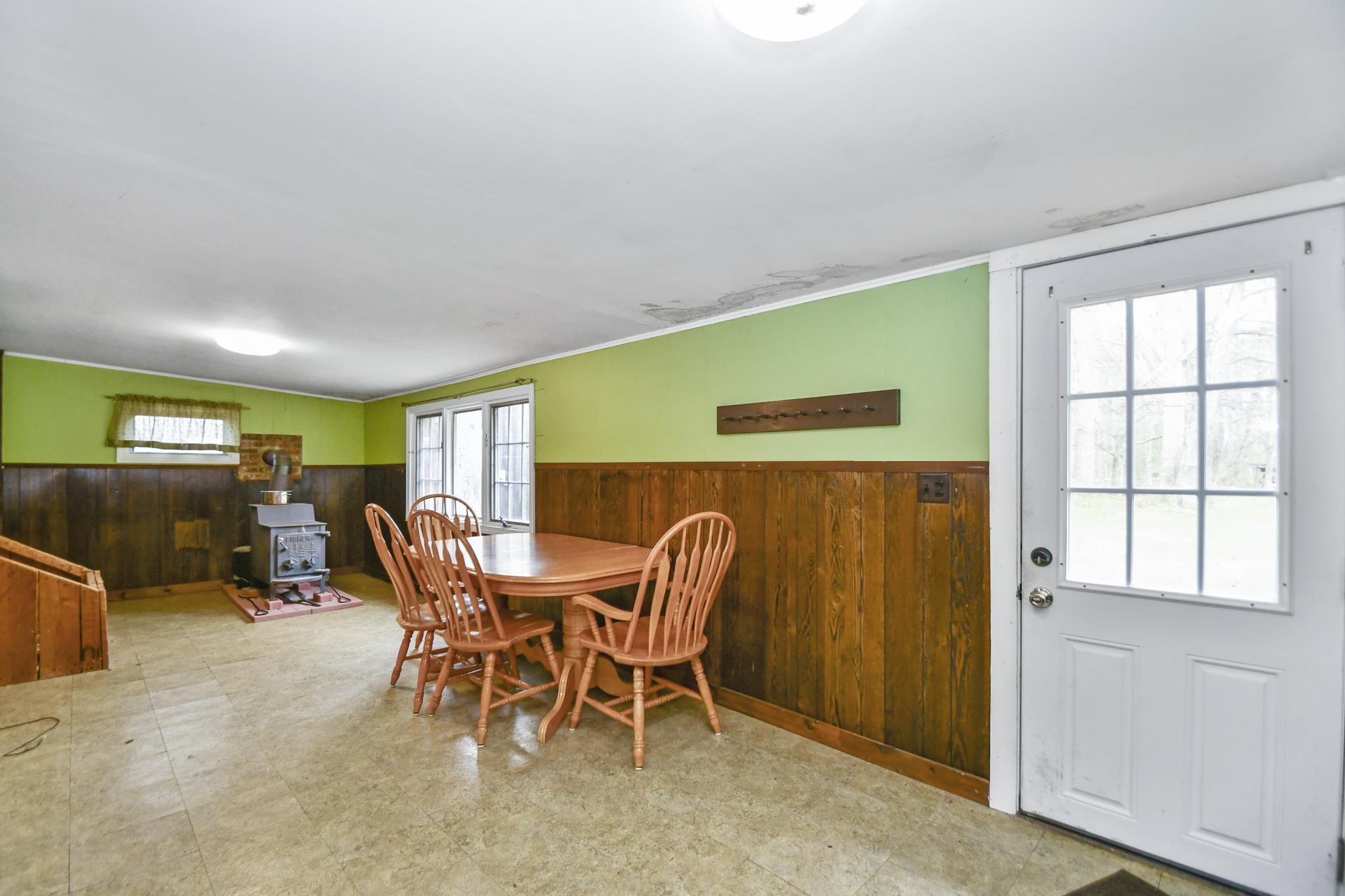 877 Northfield Road Hinsdale, NH 03451 - Photo 11 of 32