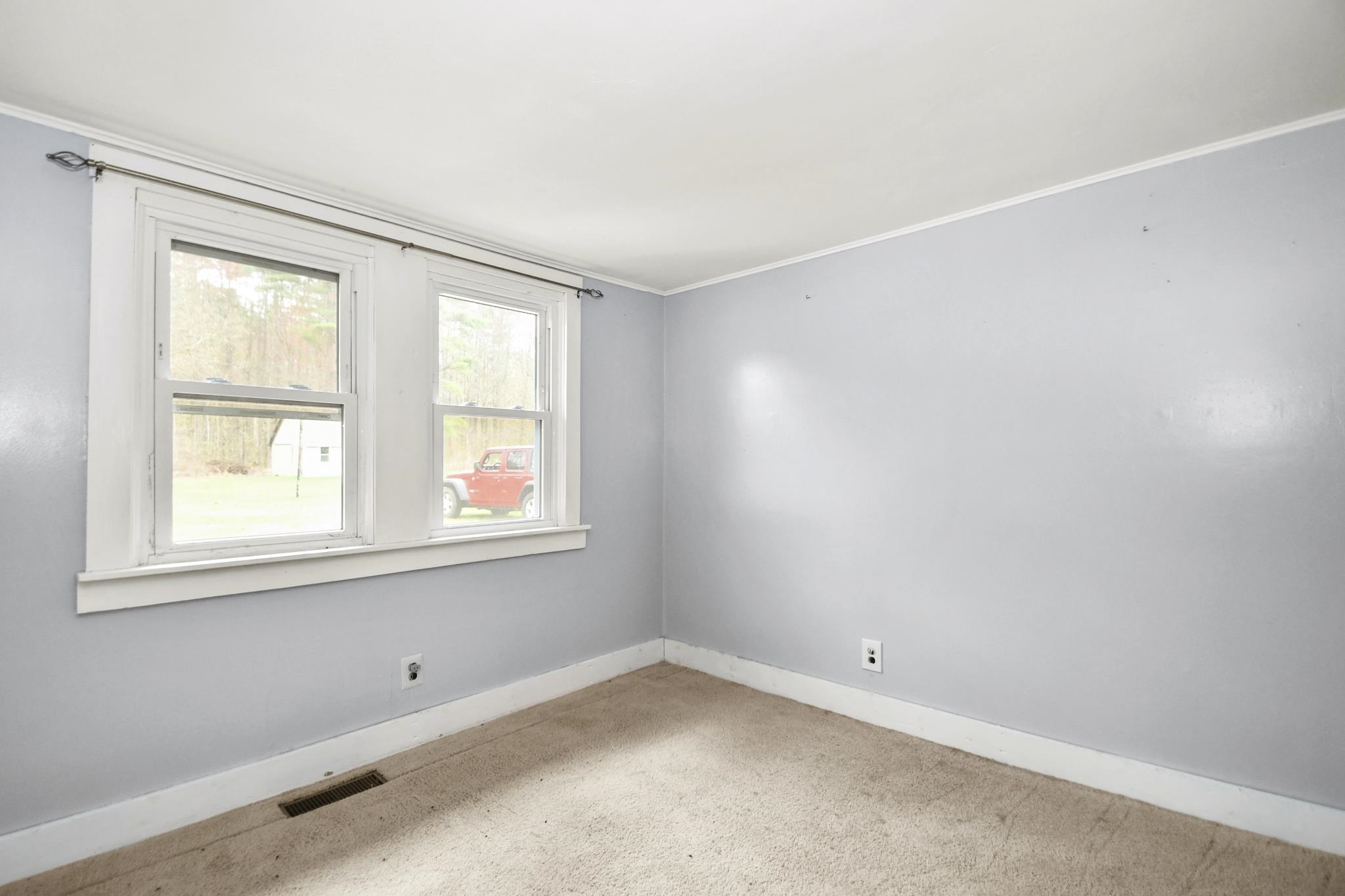 877 Northfield Road Hinsdale, NH 03451 - Photo 13 of 32