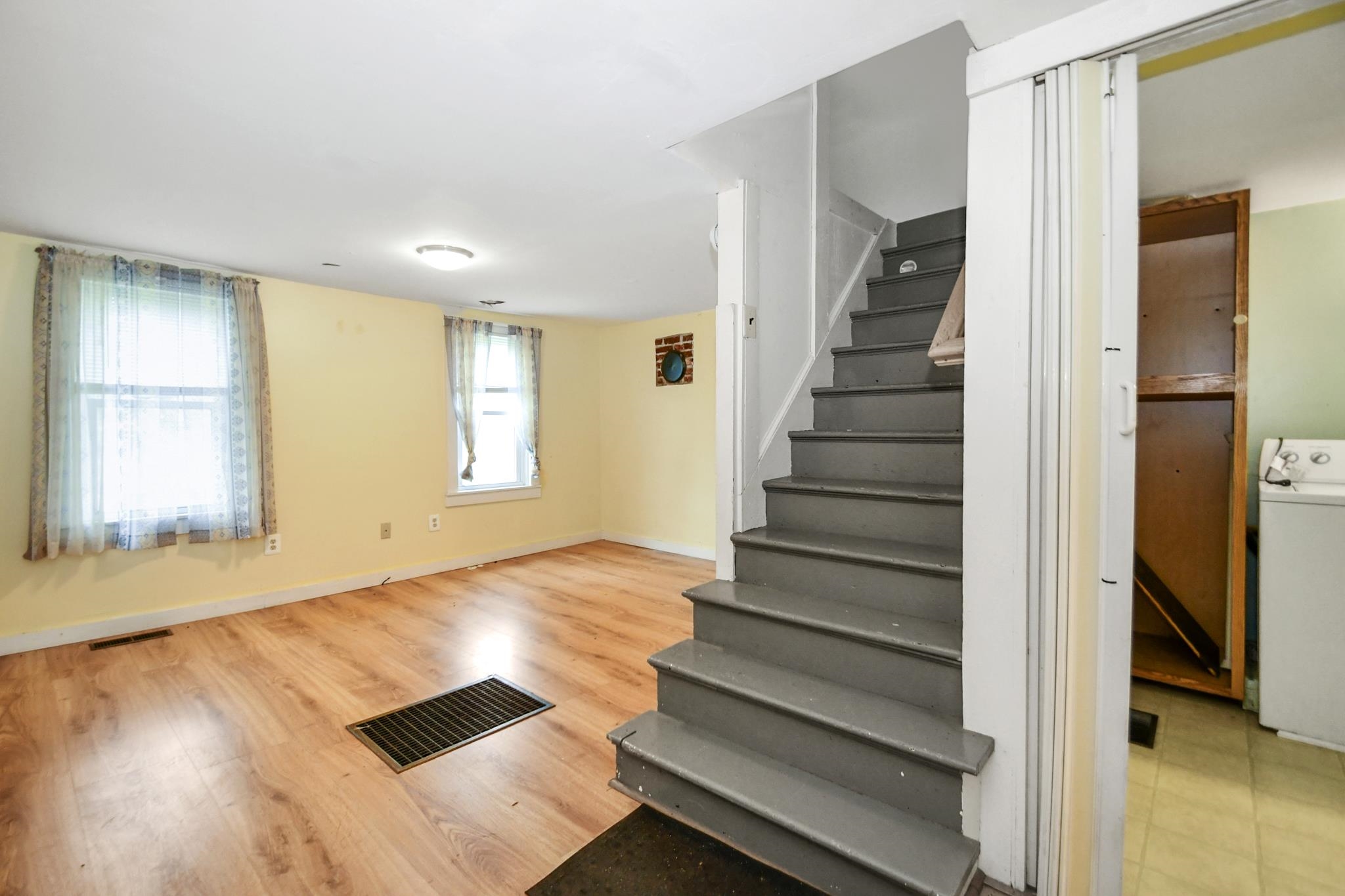 877 Northfield Road Hinsdale, NH 03451 - Photo 2 of 32