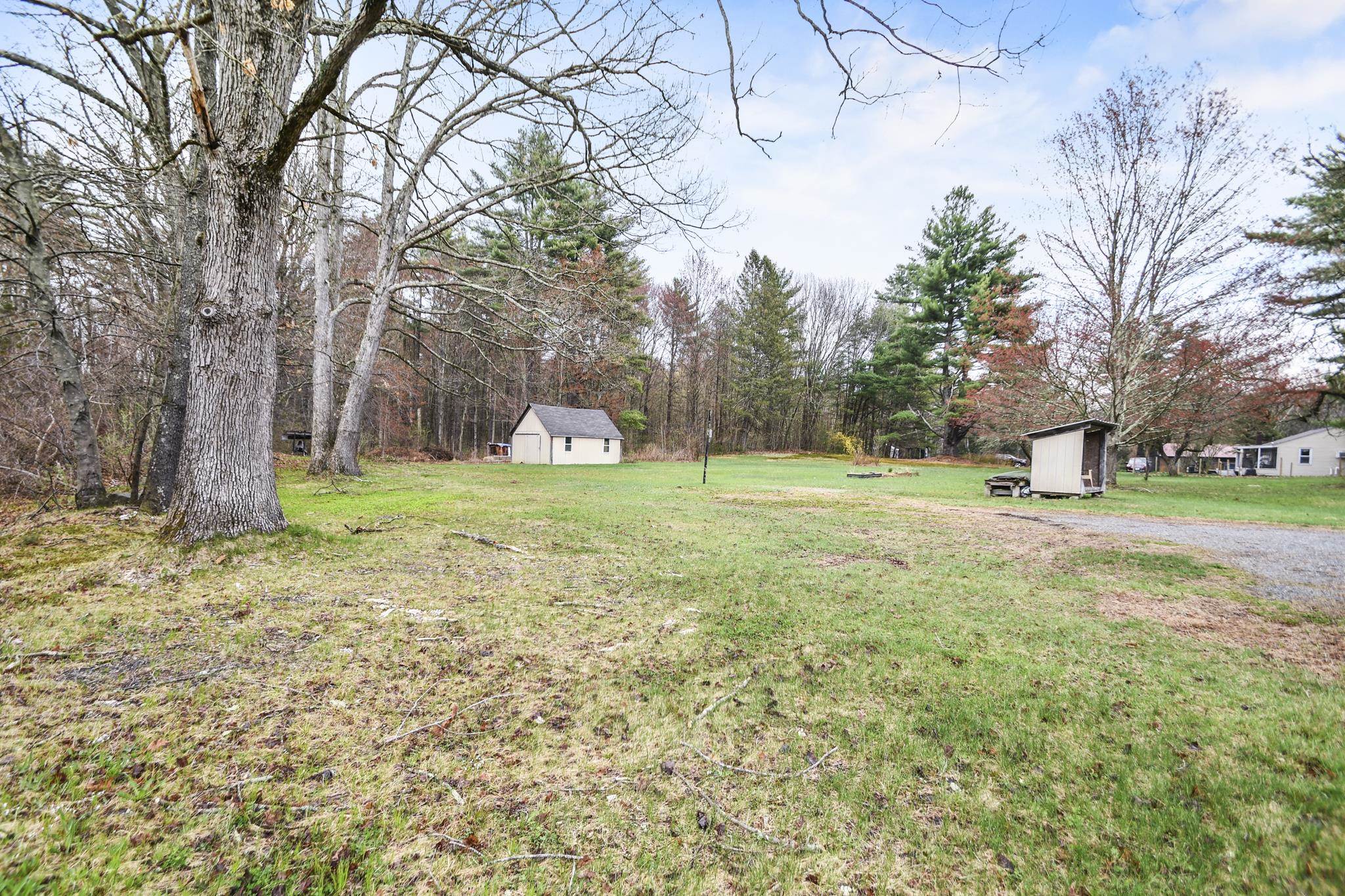 877 Northfield Road Hinsdale, NH 03451 - Photo 25 of 32