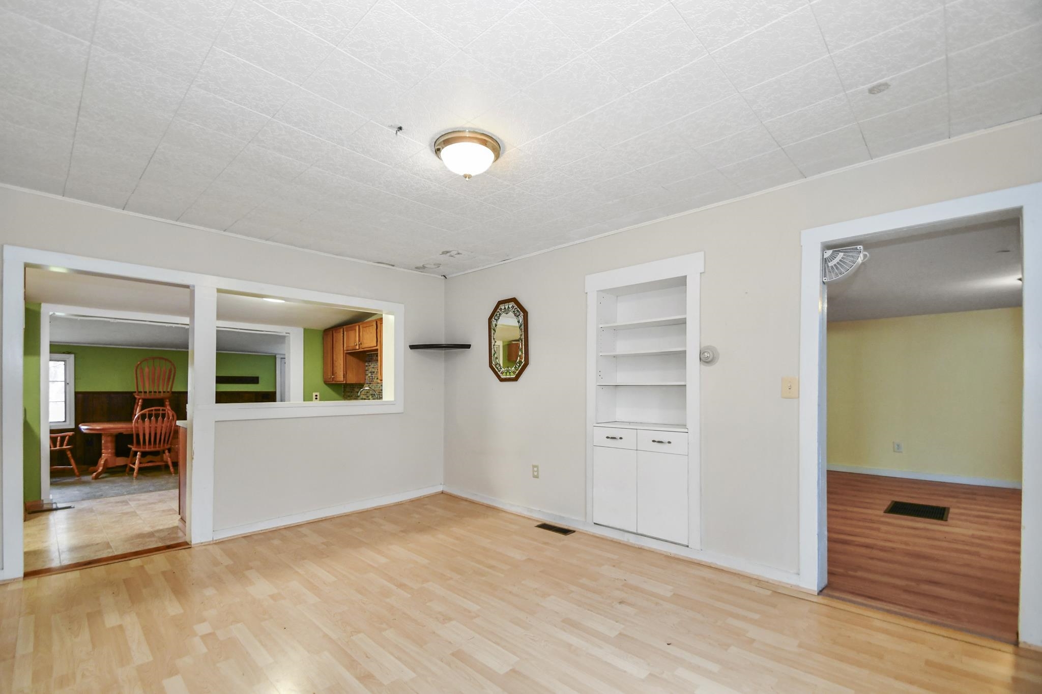 877 Northfield Road Hinsdale, NH 03451 - Photo 5 of 32