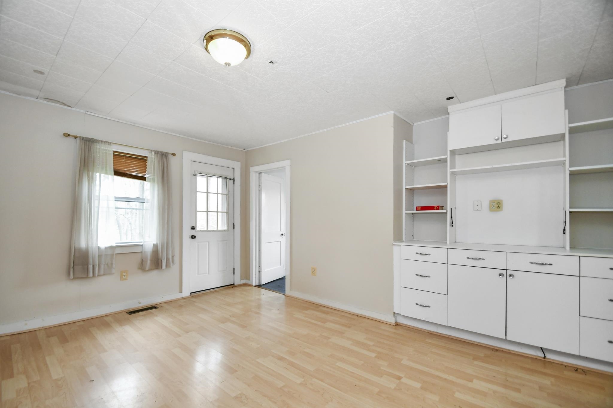 877 Northfield Road Hinsdale, NH 03451 - Photo 6 of 32