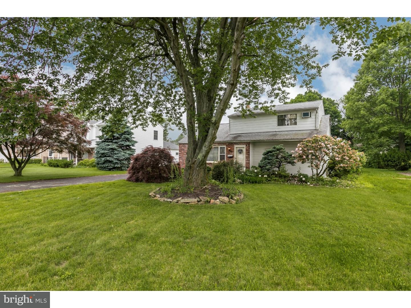 310 Crestview Road Lansdale, PA 19446 - Photo 3 of 22 Gallery Image 3