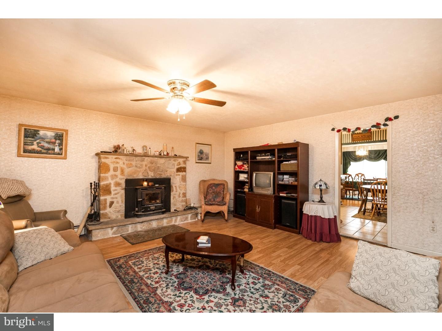 310 Crestview Road Lansdale, PA 19446 - Photo 5 of 22 Gallery Image 5
