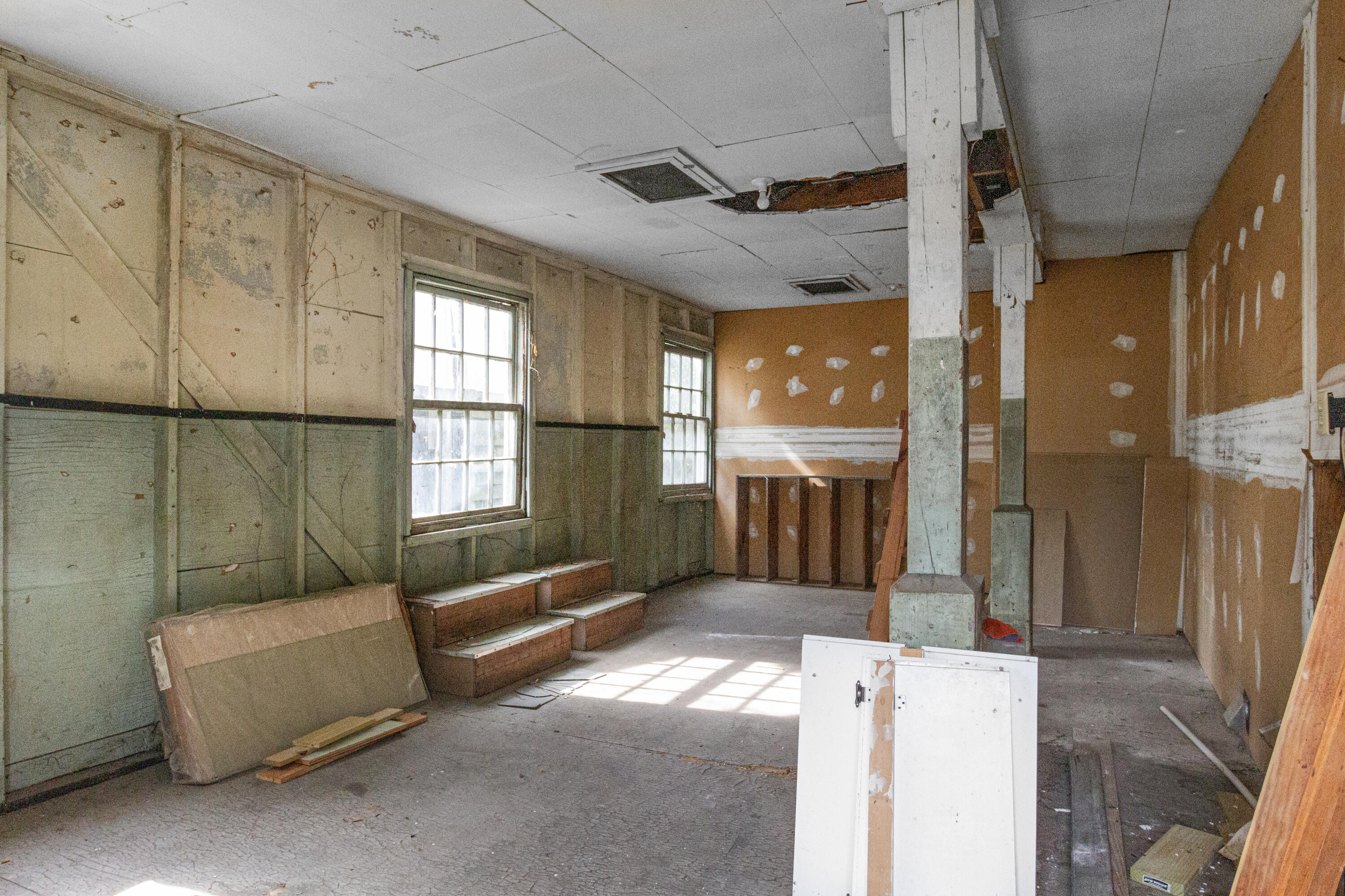 208 West Hall Street Thomson, GA 30824 - Photo 13 of 19 Left ADU Unit