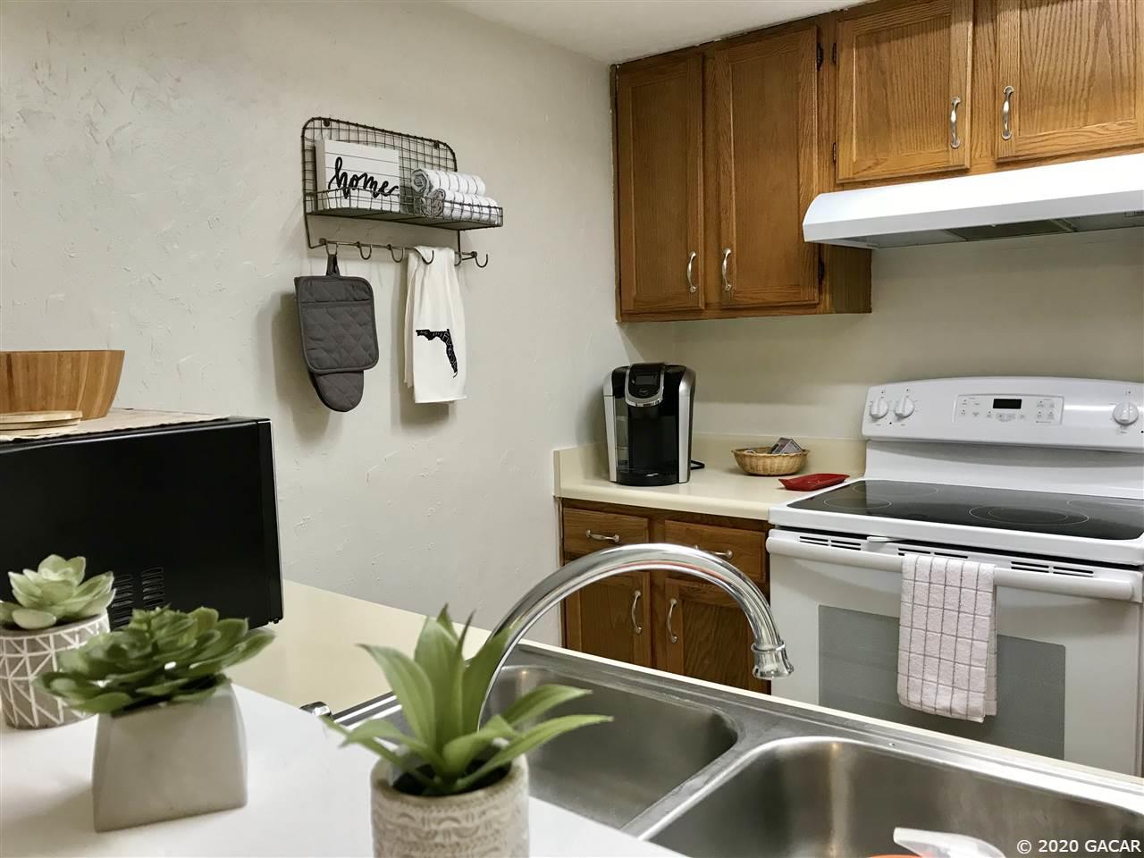 833 Southwest 55th Terrace Gainesville, FL 32607 - Photo 4 of 12