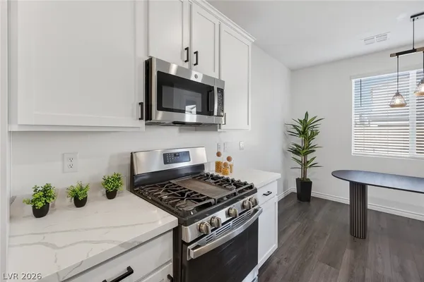 $499,000 | 9934 Iron Creek Avenue, Las Vegas, NV 89178