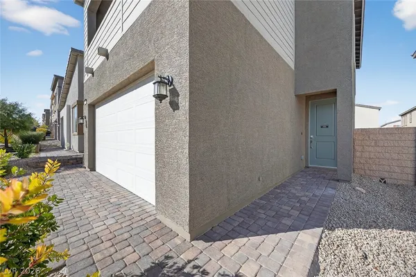 $499,000 | 9934 Iron Creek Avenue, Las Vegas, NV 89178