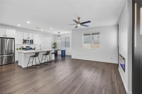 $499,000 | 9934 Iron Creek Avenue, Las Vegas, NV 89178