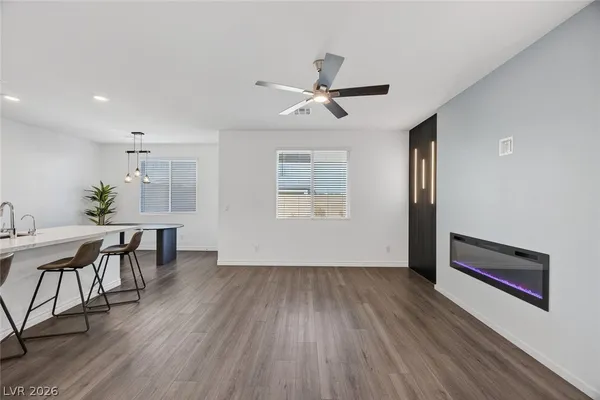 $499,000 | 9934 Iron Creek Avenue, Las Vegas, NV 89178