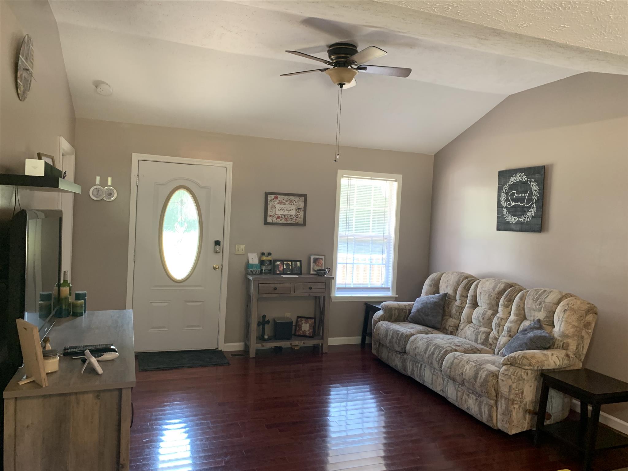 1225 Nelson Road Dickson, TN 37055 - Photo 3 of 18 a living room with furniture