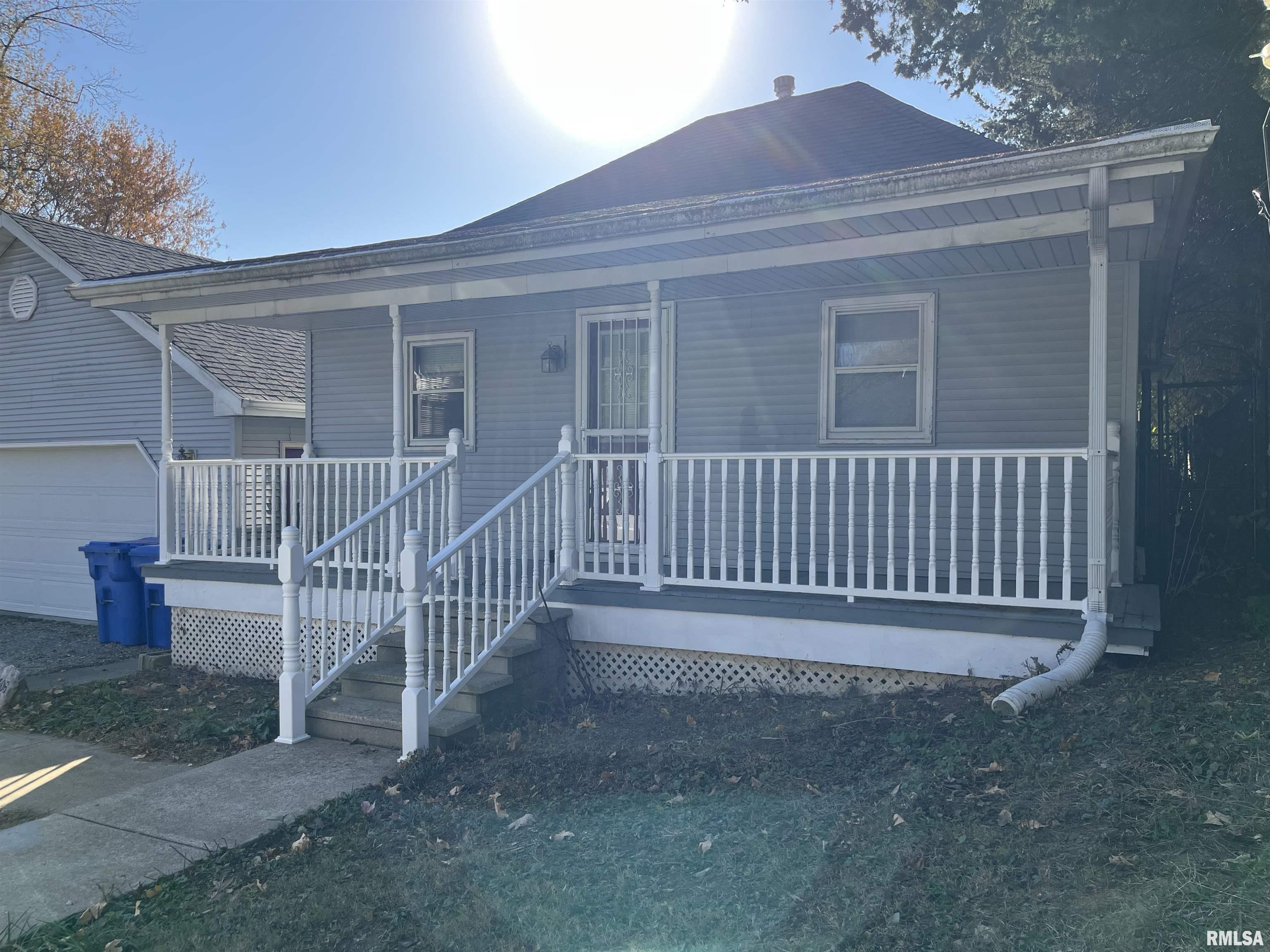 606 West Madison Street Athens, IL 62613 - Photo 1 of 16 Gallery Image 1