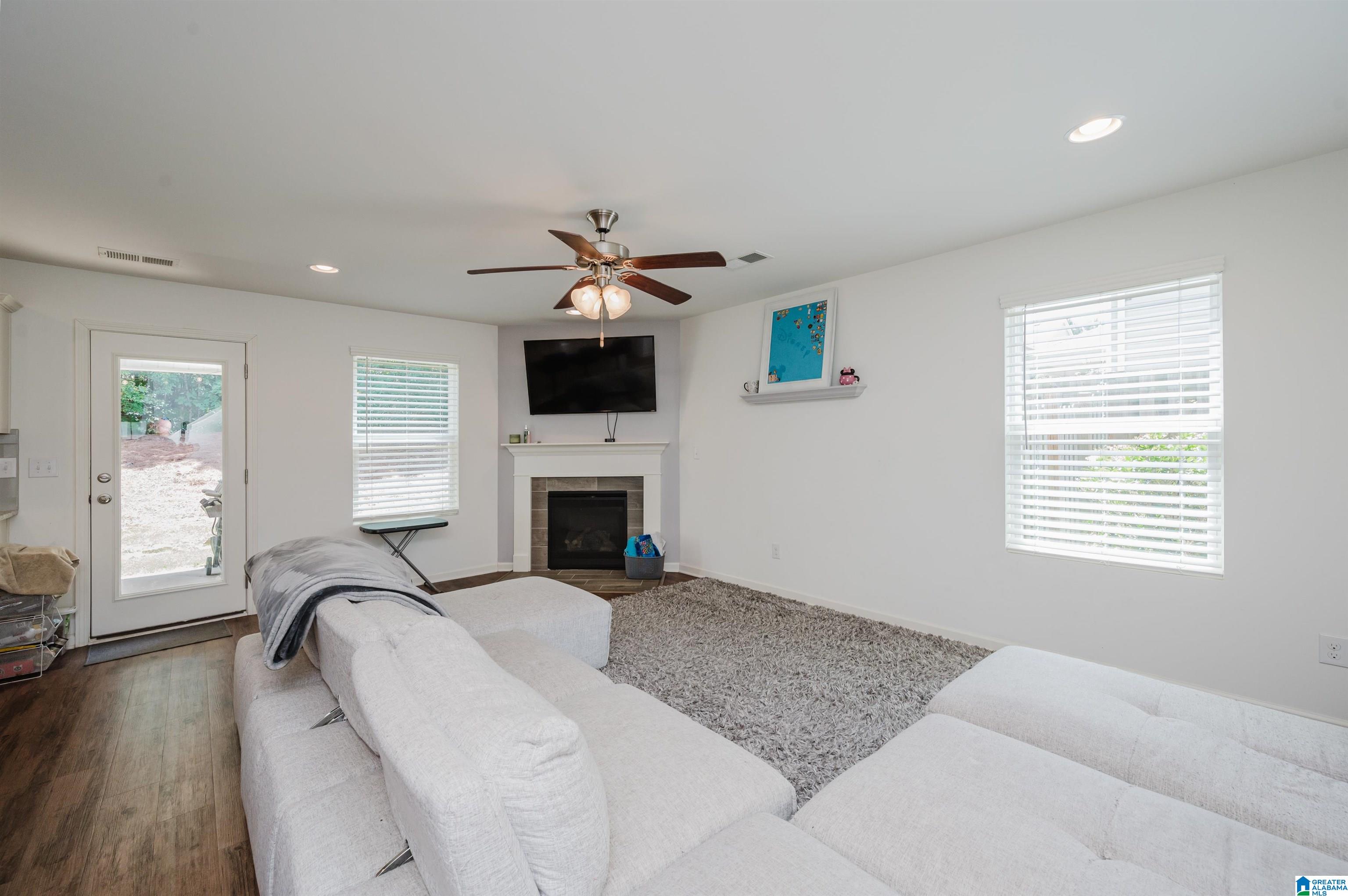 808 Huntington Trace Chelsea, AL 35043 - Photo 19 of 51