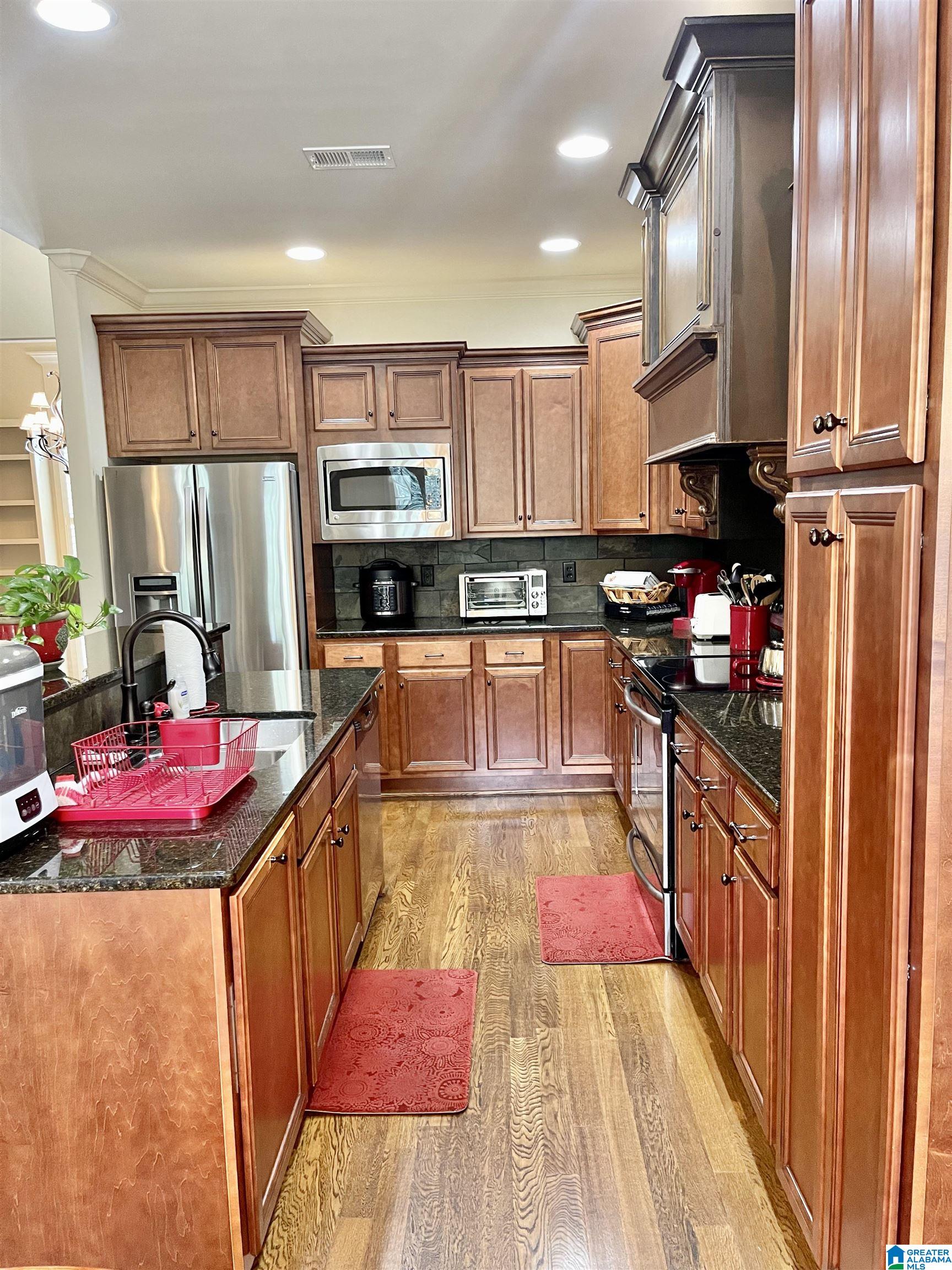 265 Strathaven Lane Pelham, AL 35124 - Photo 6 of 18