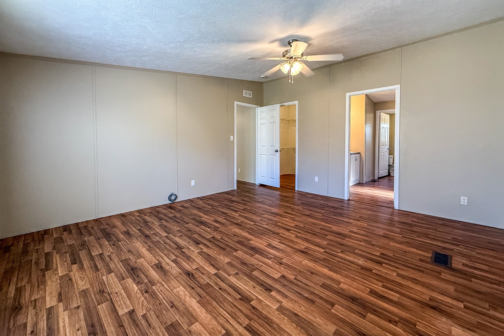 51 Murphy Farm Road Huntsville, TX 77320 - Photo 12 of 31 Primary bedroom