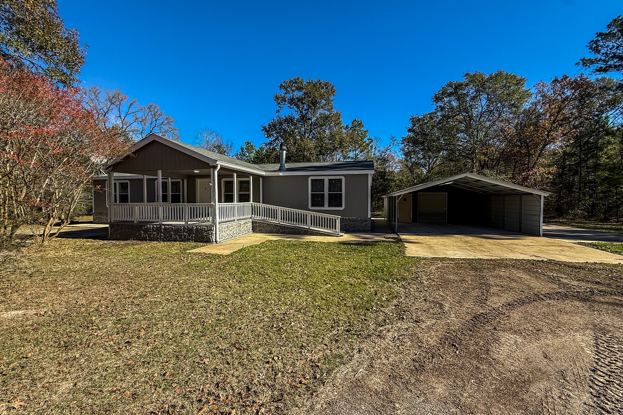 51 Murphy Farm Road Huntsville, TX 77320 - Photo 2 of 31