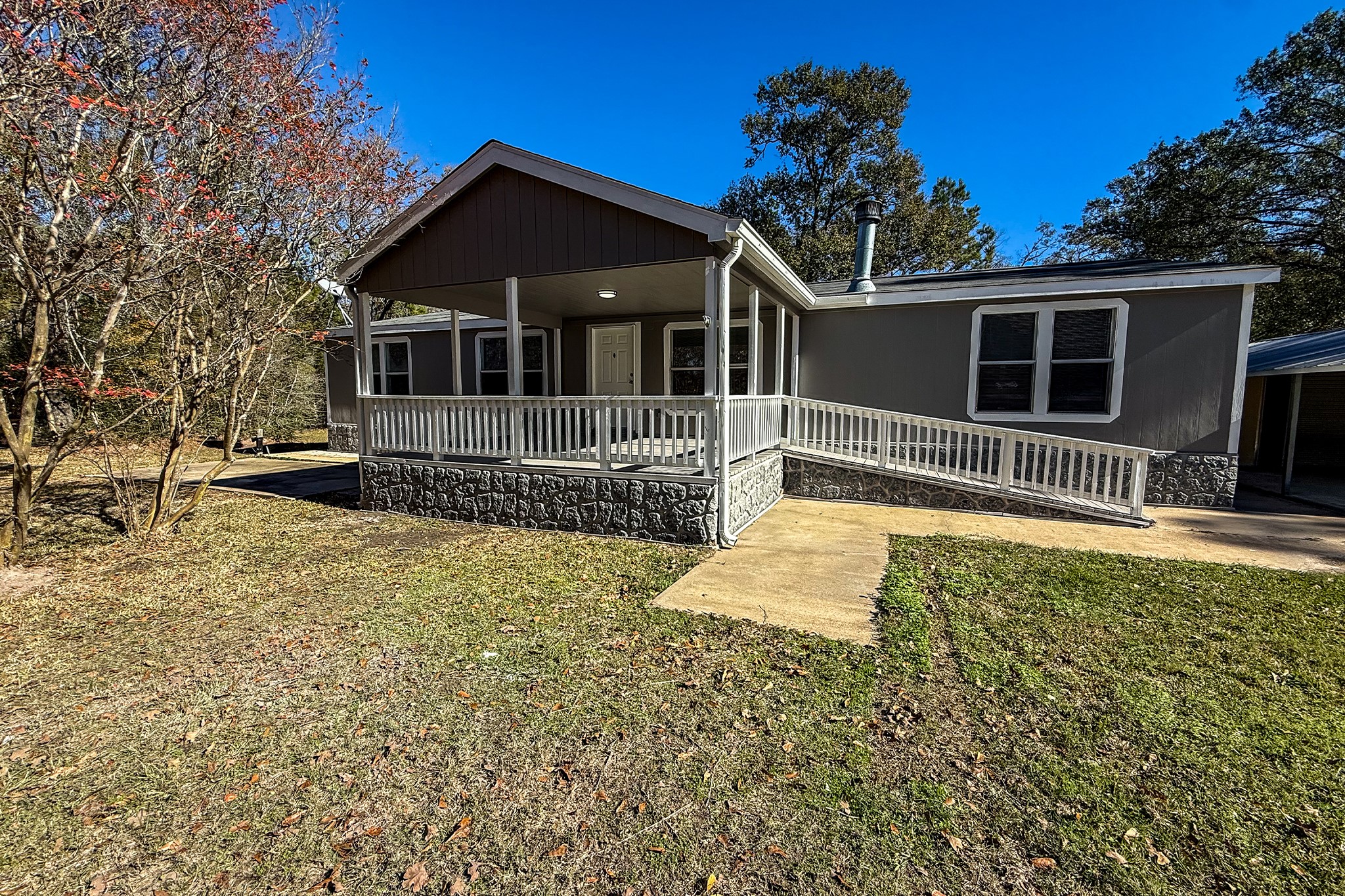 51 Murphy Farm Road Huntsville, TX 77320 - Photo 3 of 31