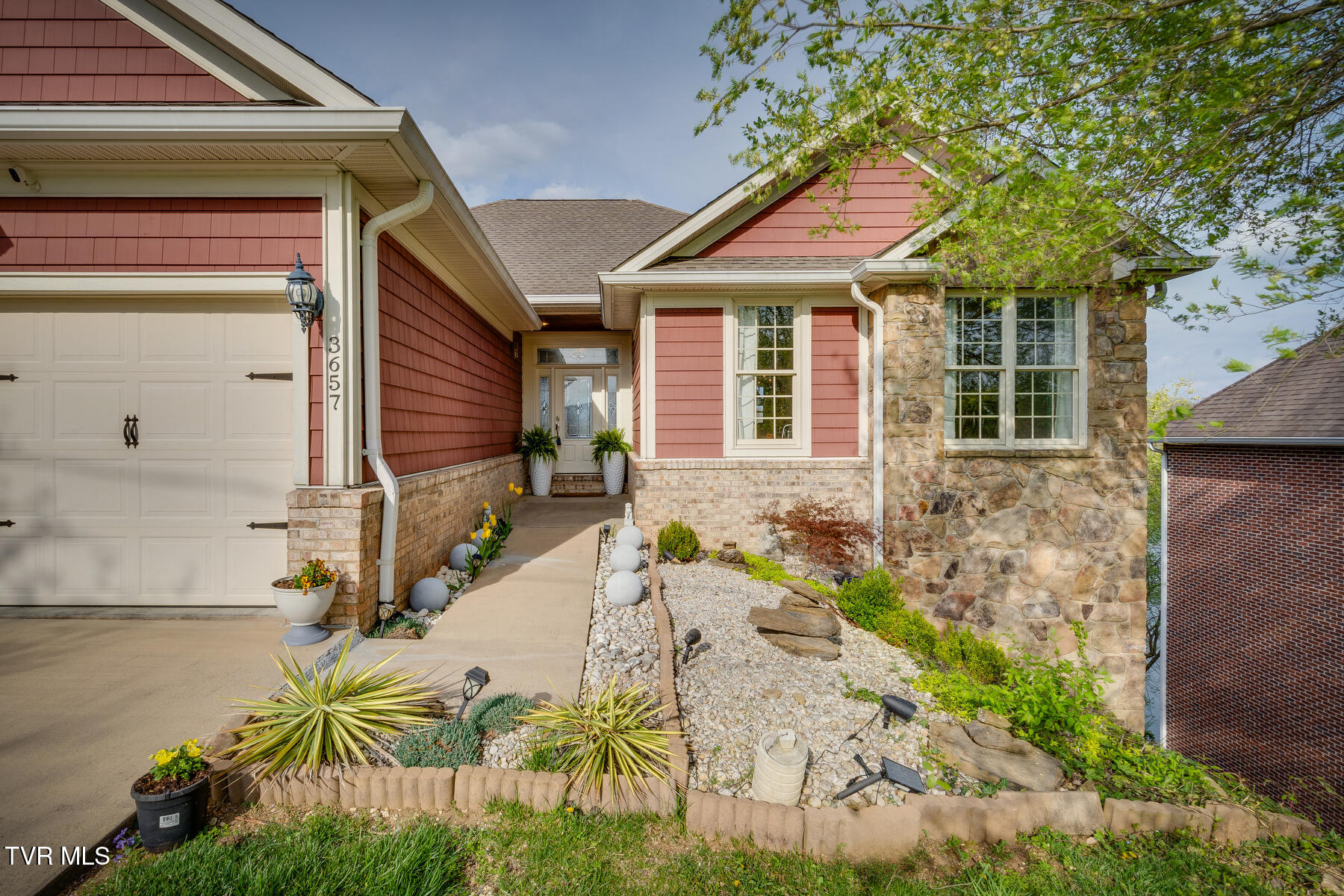 3657 Crest Road Kingsport, TN 37664 - Photo 4 of 69 1000037075