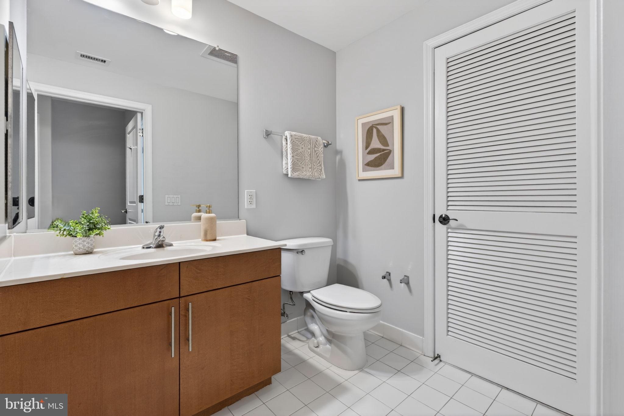 1390 Kenyon Street Northwest, Unit 613 Washington, DC 20010 - Photo 12 of 24