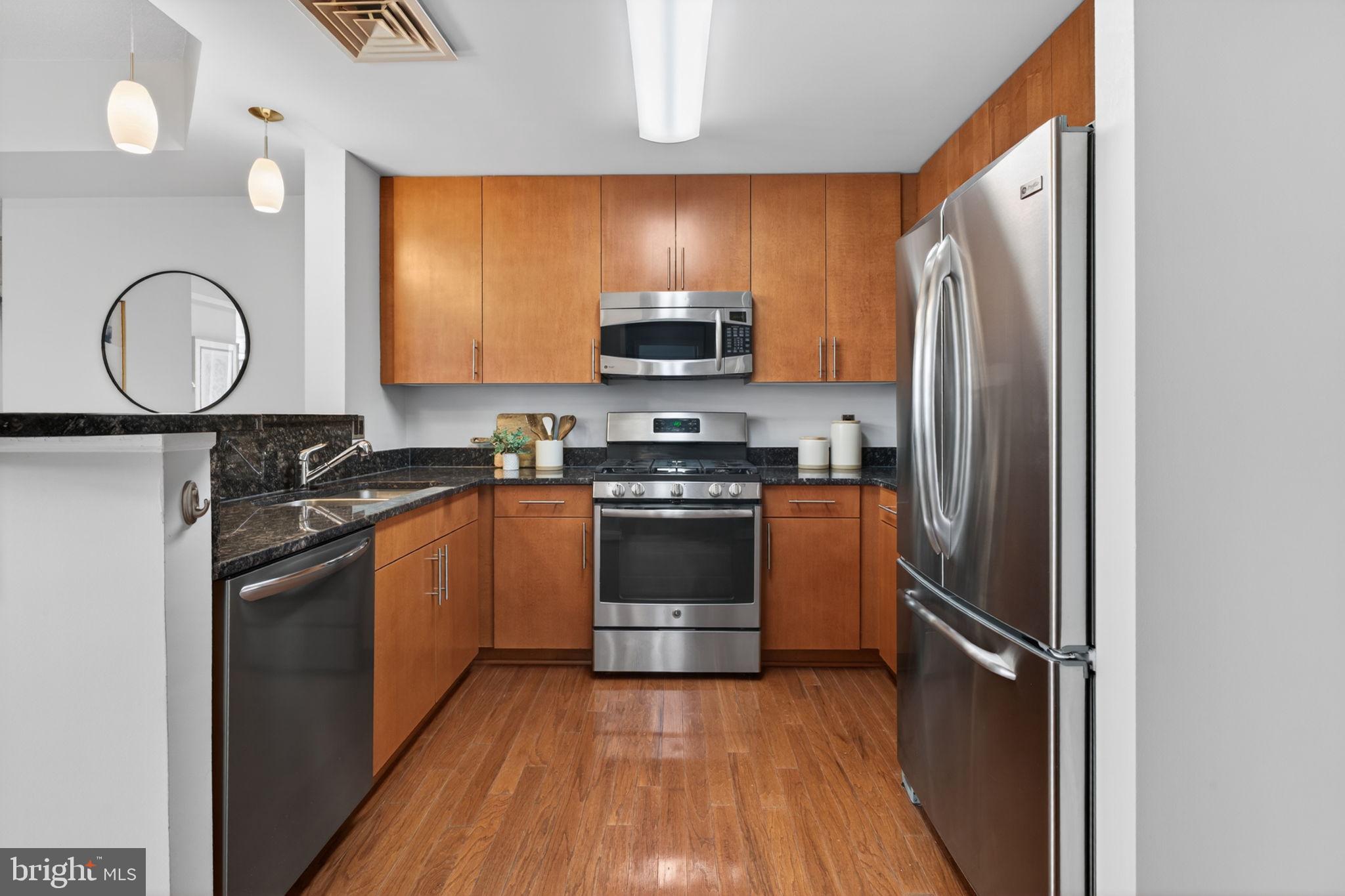 1390 Kenyon Street Northwest, Unit 613 Washington, DC 20010 - Photo 4 of 24