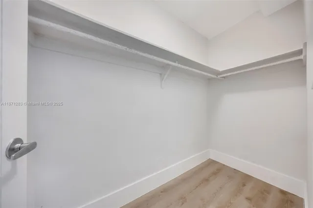 $2,400 | 3000 South Ocean Drive, Unit 814, Hollywood, FL 33019