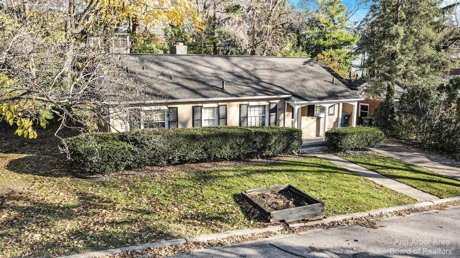 2 Ruthven Place Ann Arbor, MI 48104 - Photo 4 of 35 Photo 4