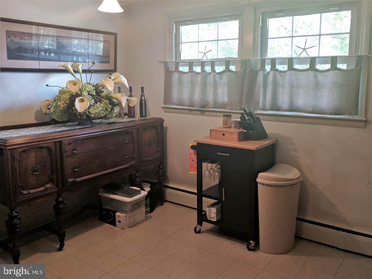 1496 Bonbar Road York, PA 17403 - Photo 12 of 27 Gallery Image 12