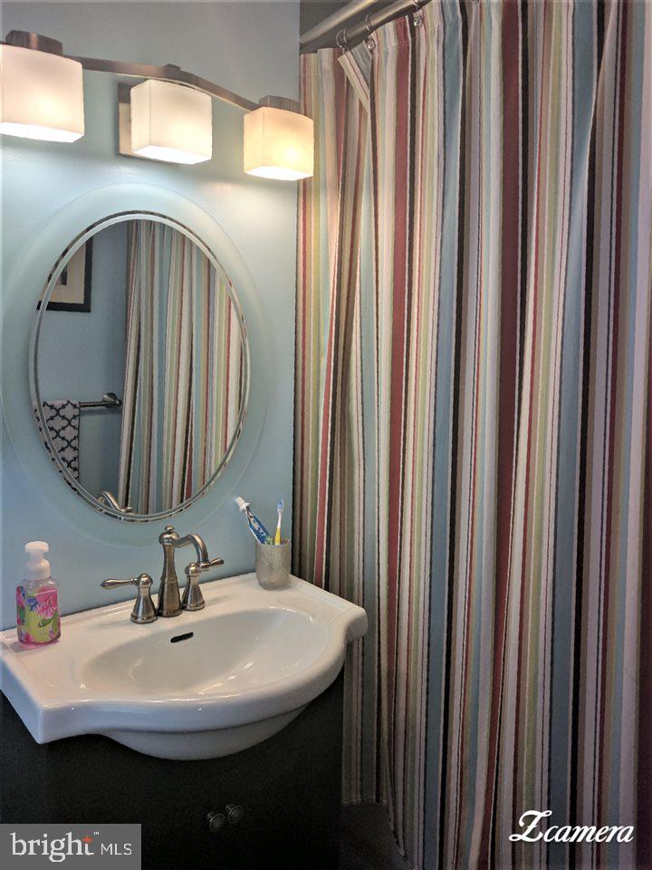 1496 Bonbar Road York, PA 17403 - Photo 19 of 27 Gallery Image 19