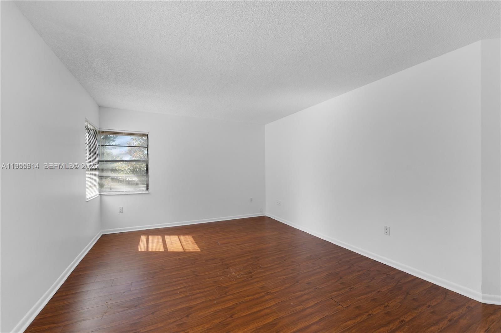 6114 Southwest 127th Place Miami, FL 33183 - Photo 25 of 42