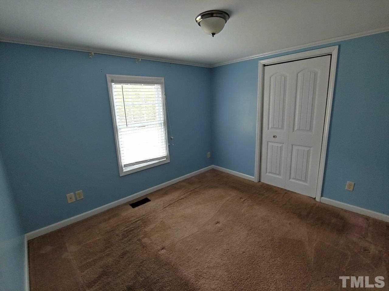 1208 Cross Link Road Raleigh, NC 27610 - Photo 12 of 20