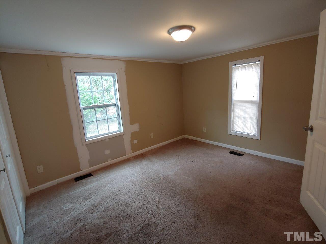 1208 Cross Link Road Raleigh, NC 27610 - Photo 8 of 20
