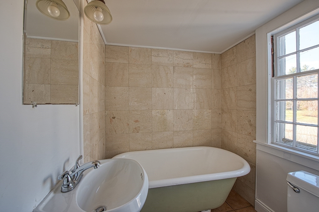 569 Main Street Hanover, MA 02339 - Photo 4 of 12