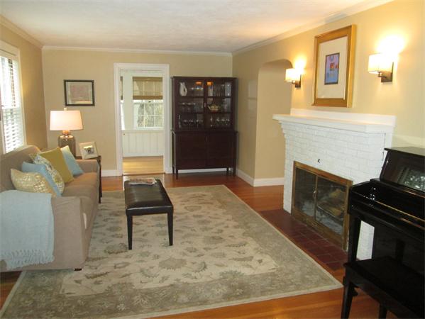 71 Mayflower Road Needham, MA 02492 - Photo 3 of 14
