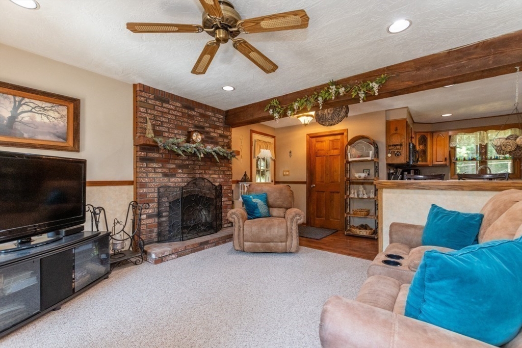 12 Ridgeway Avenue Billerica, MA 01821 - Photo 13 of 39 Gallery Image 13