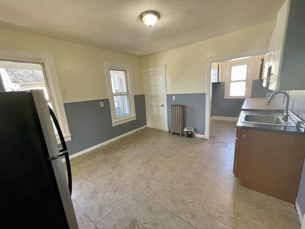 735 Belmont Avenue, Unit 2 Springfield, MA 01108 - Photo 3 of 15